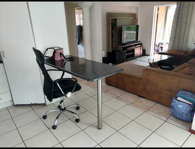 2 bed property to rent in WINCHESTER HILLS